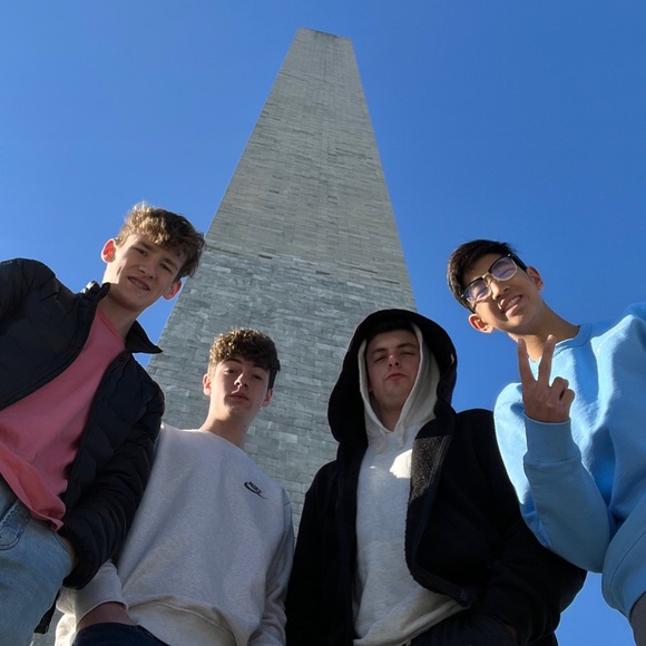 Meet your Posher, Nico - Picture 3 of 7